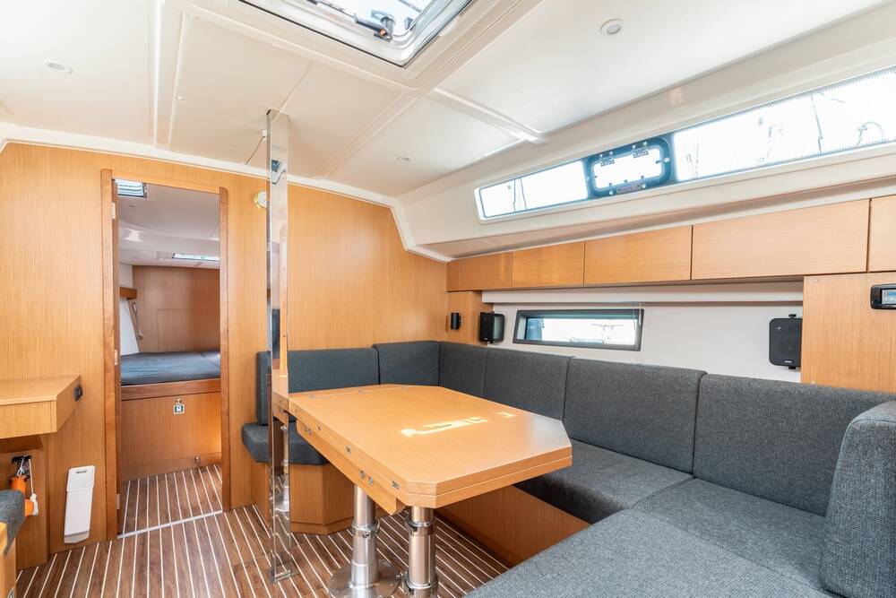 Bavaria C42 Harmonia