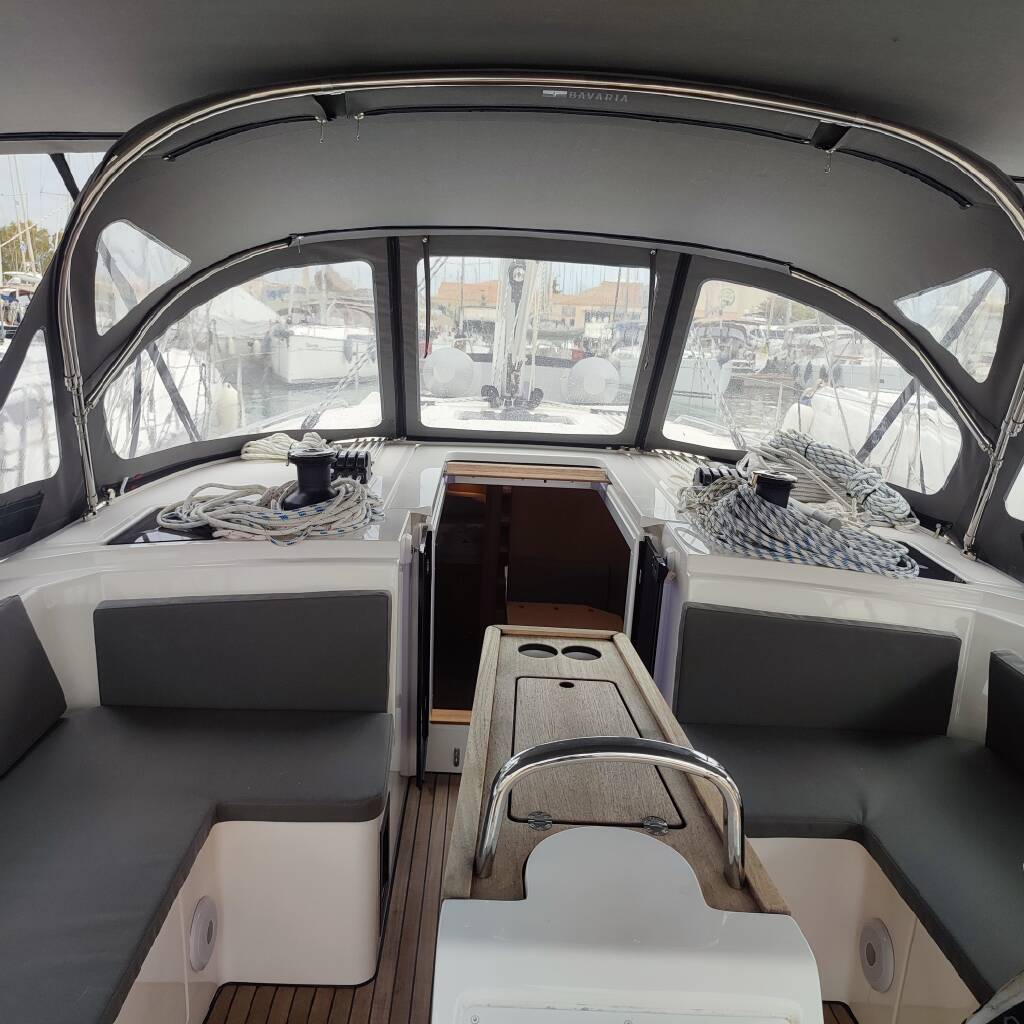 Bavaria C42 Oktana (Pax 8)