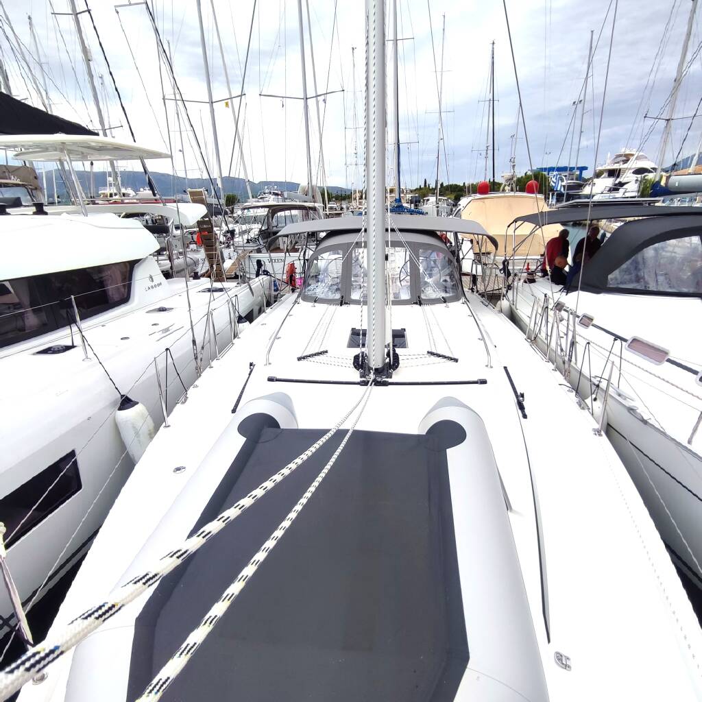 Bavaria C42 Oktana (Pax 8)