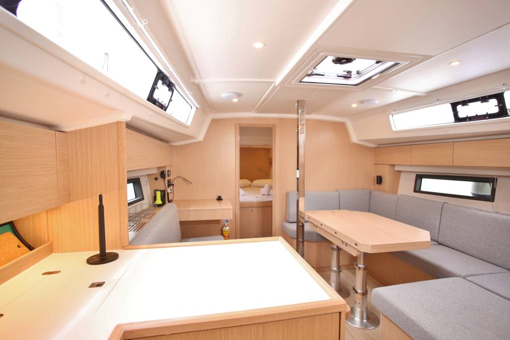 Bavaria C42 Oktana (Pax 8)