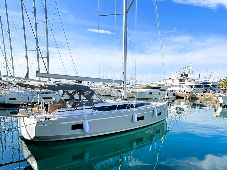 Bavaria C42 CHRISTOS