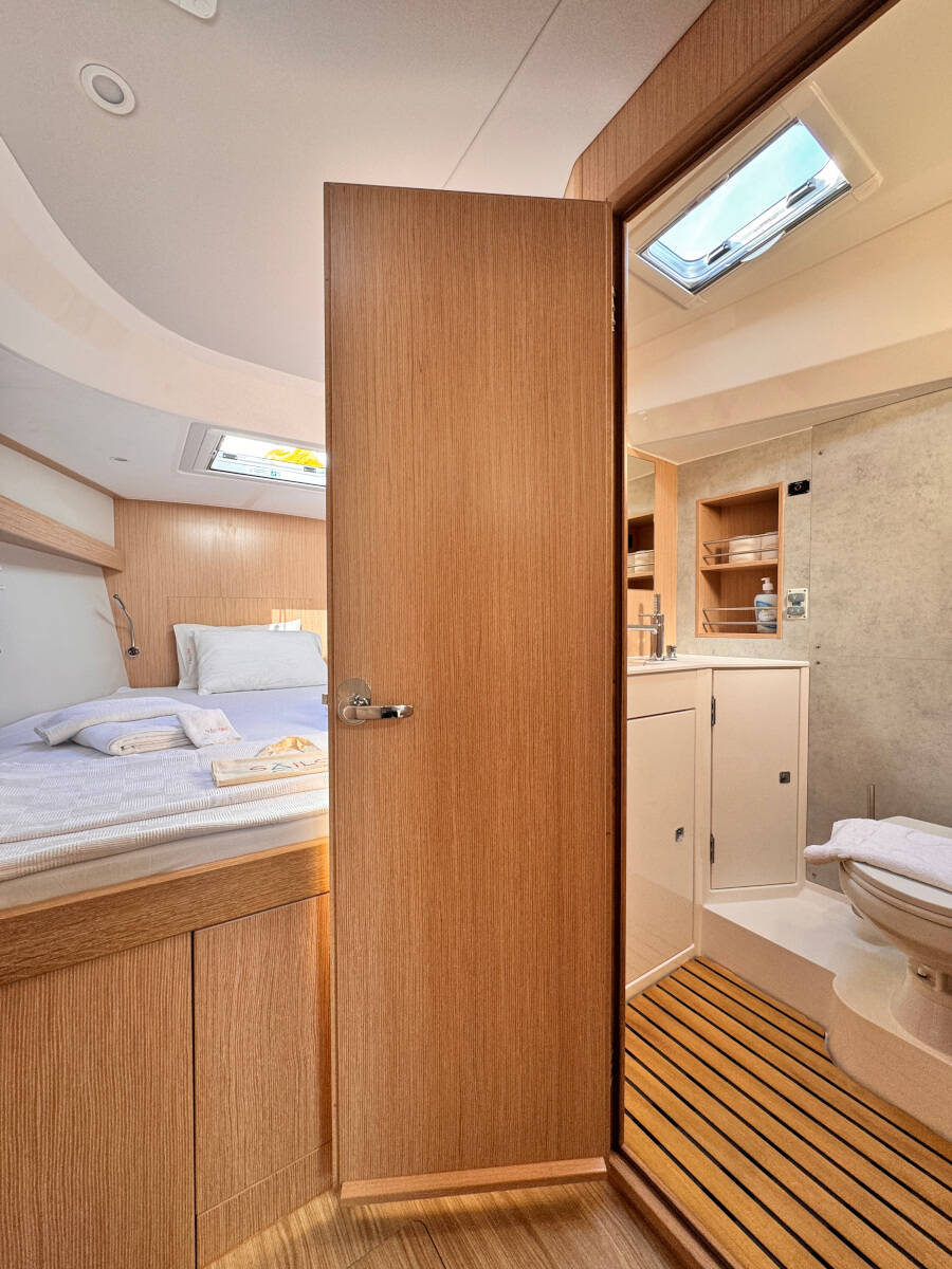 Bavaria C42 Sorores