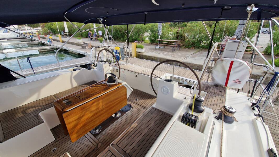 Bavaria C45 Holiday Lush Life