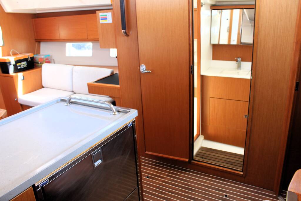 Bavaria C45 Style Amaryllis