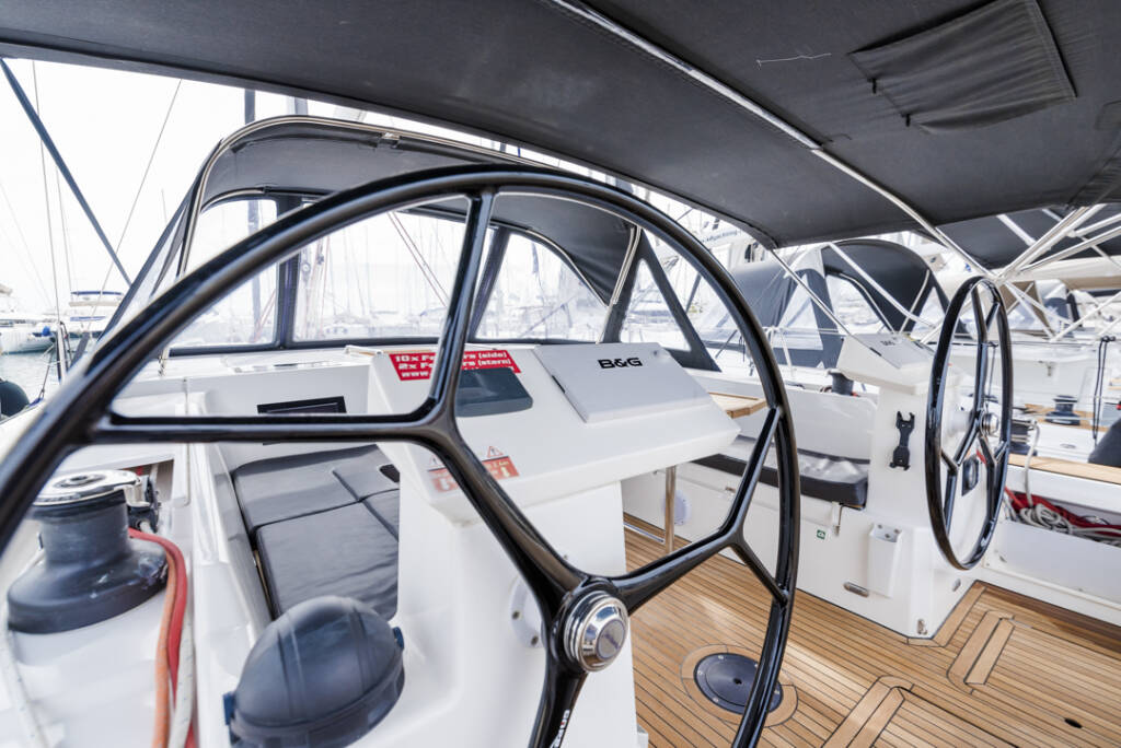 Bavaria C45 Midas