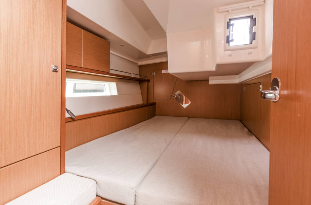 Bavaria C45 Midas