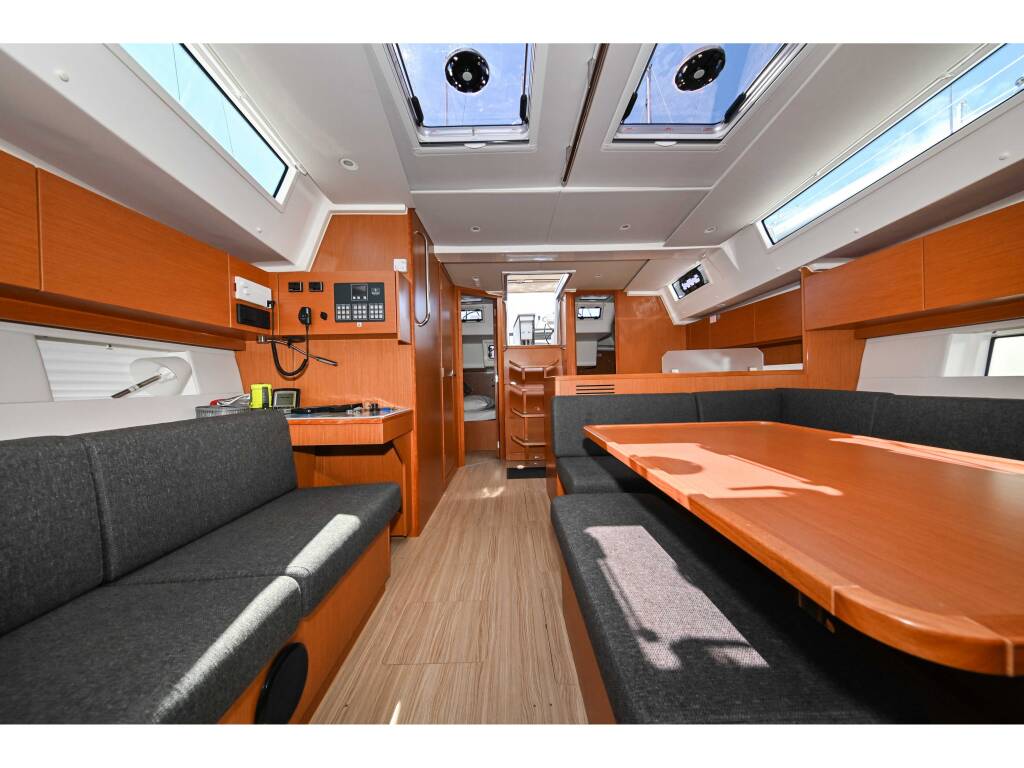 Bavaria C45 EFIX