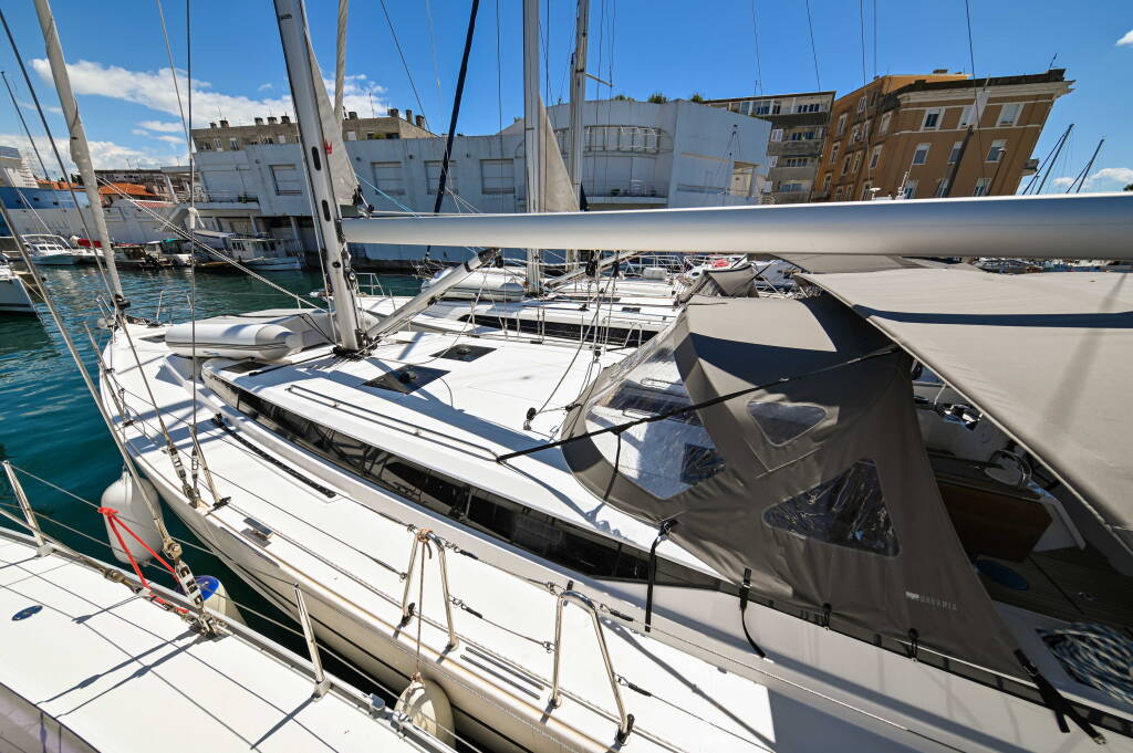 Bavaria C45 EFIX