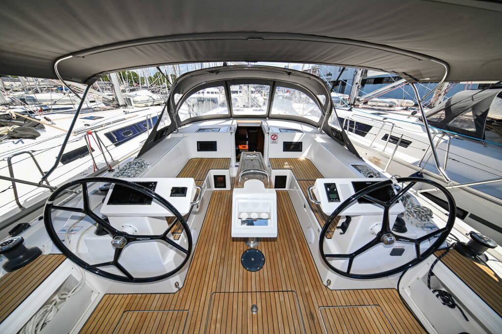 Bavaria C45 EFIX
