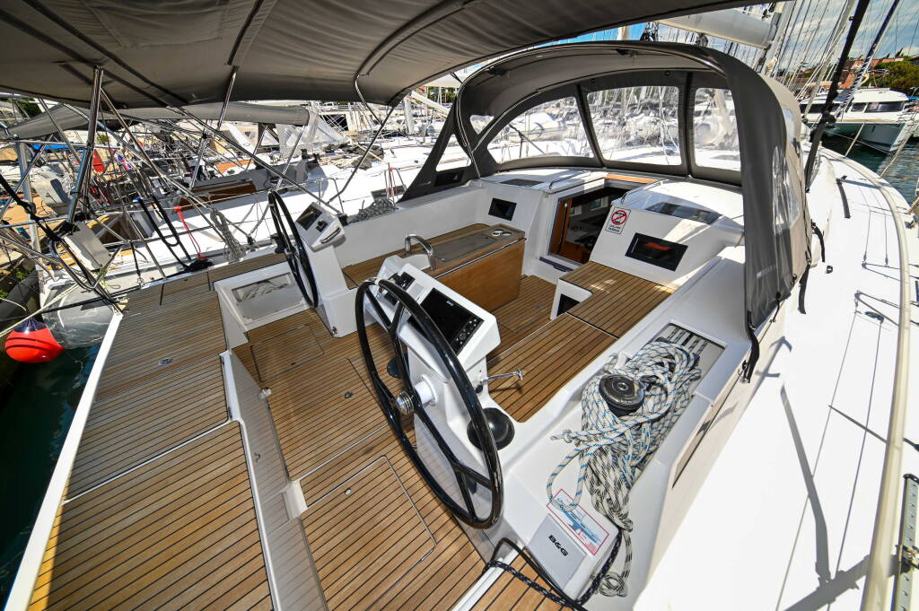 Bavaria C45 EFIX