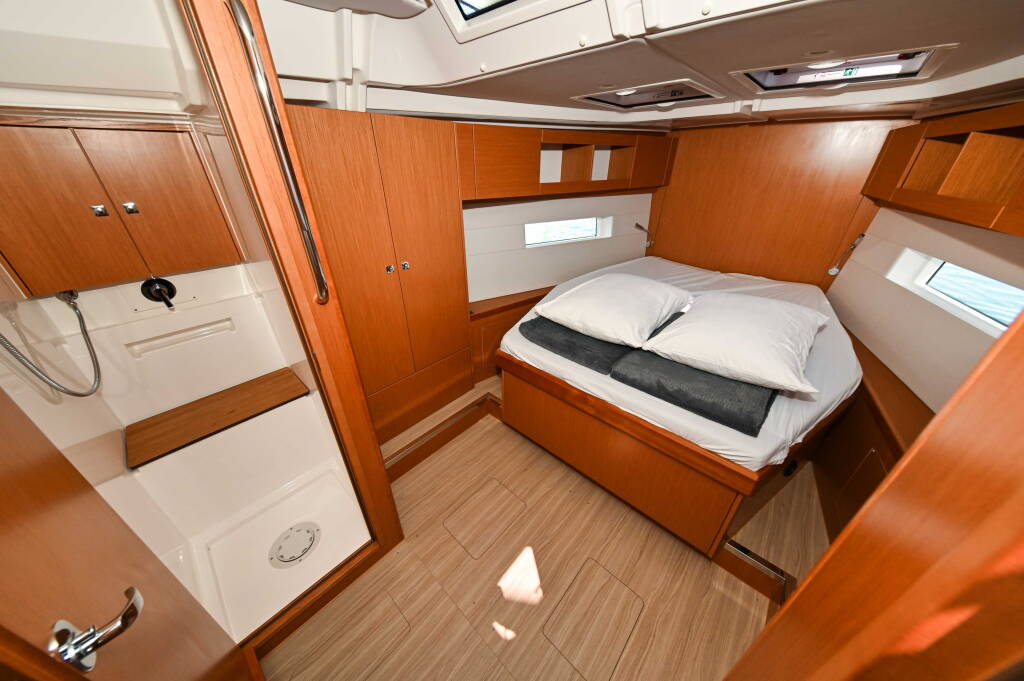 Bavaria C45 EFIX