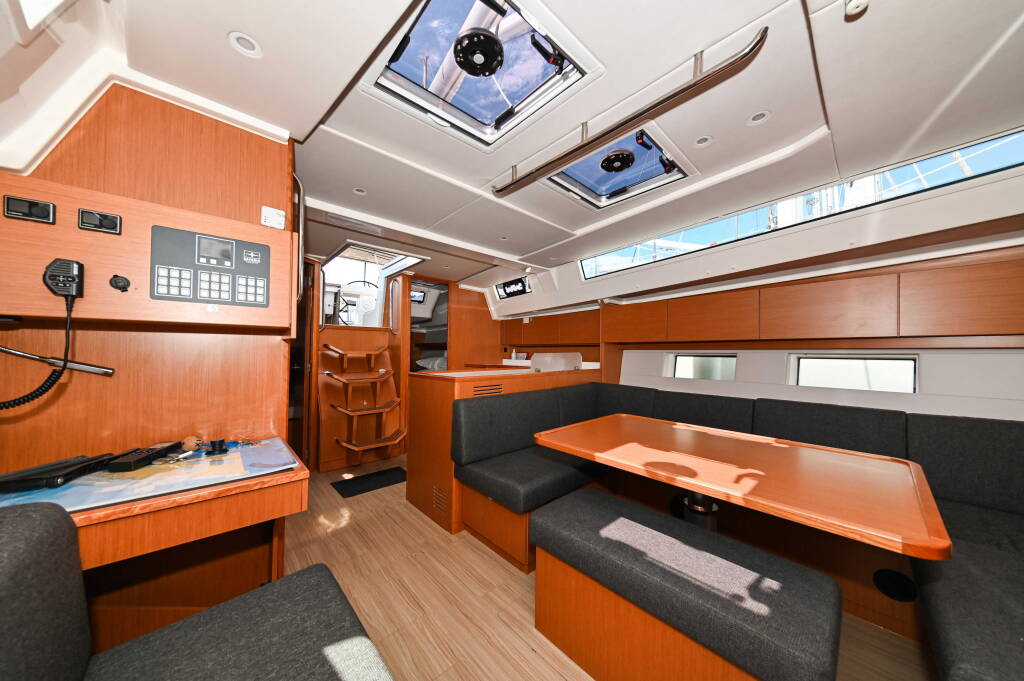Bavaria C45 EFIX