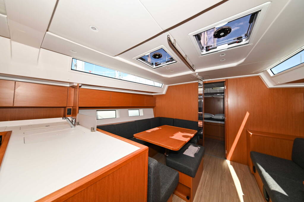 Bavaria C45 EFIX