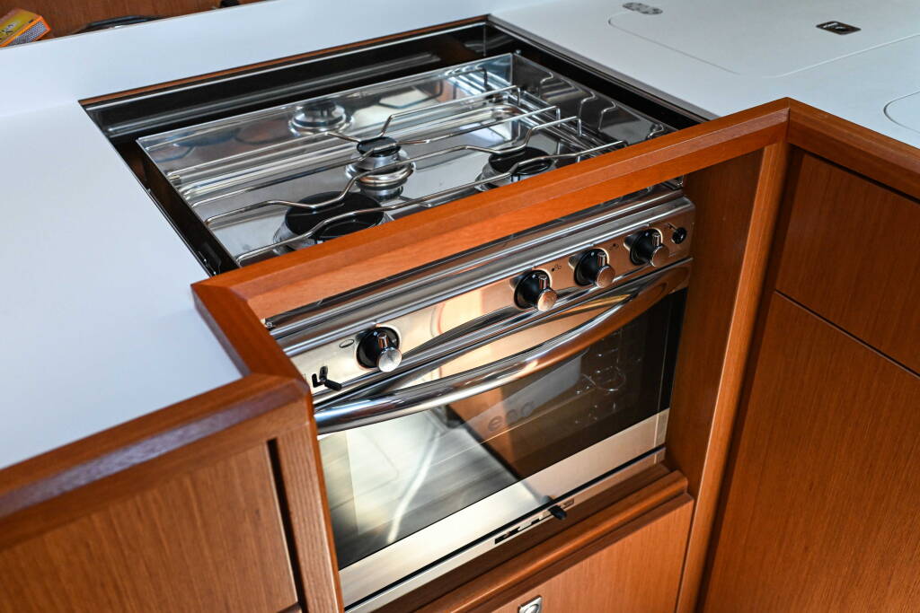 Bavaria C45 EFIX
