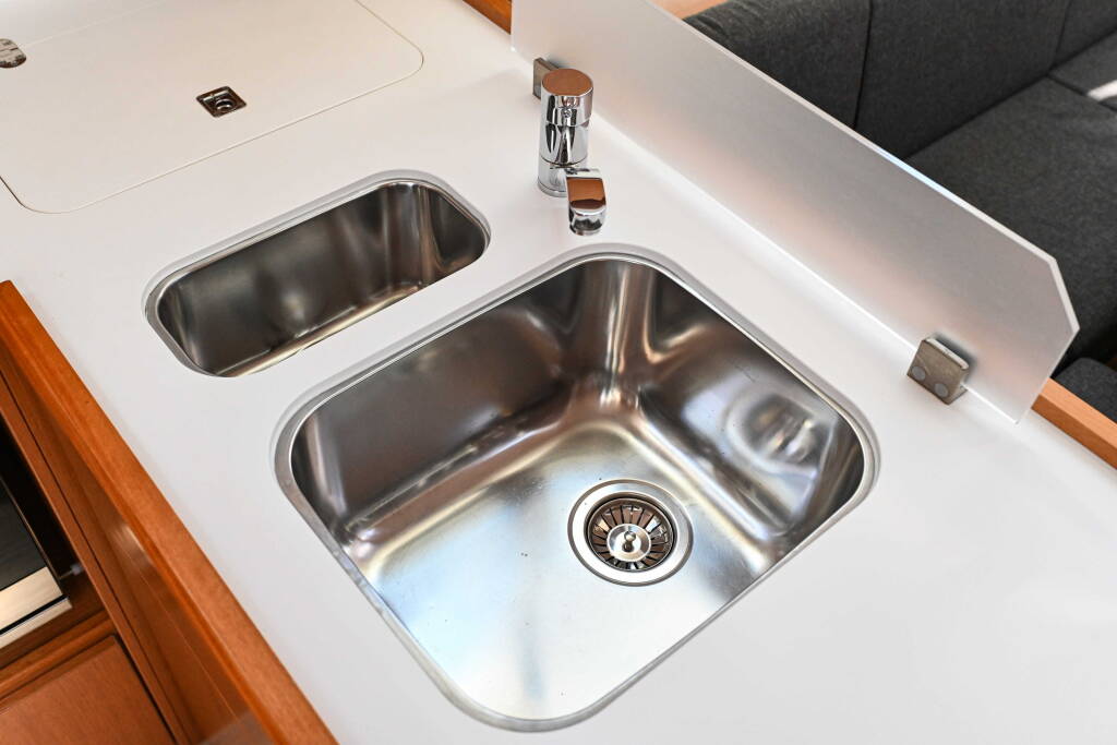 Bavaria C45 EFIX