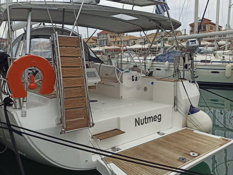 Bavaria C45 Nutmeg
