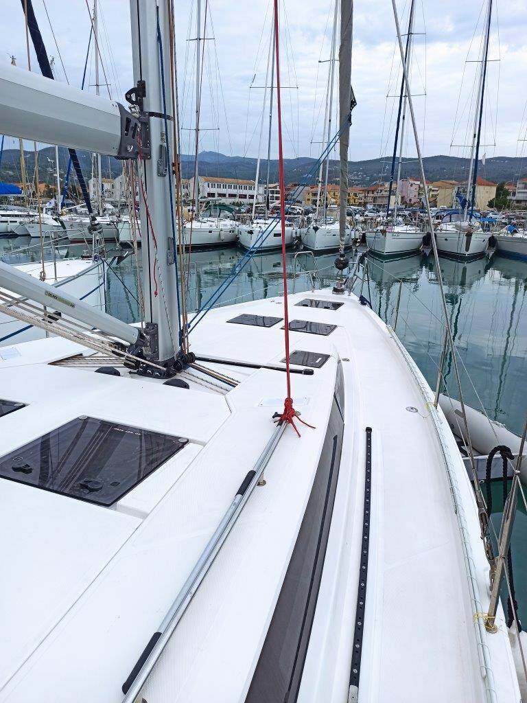 Bavaria C45 Nutmeg