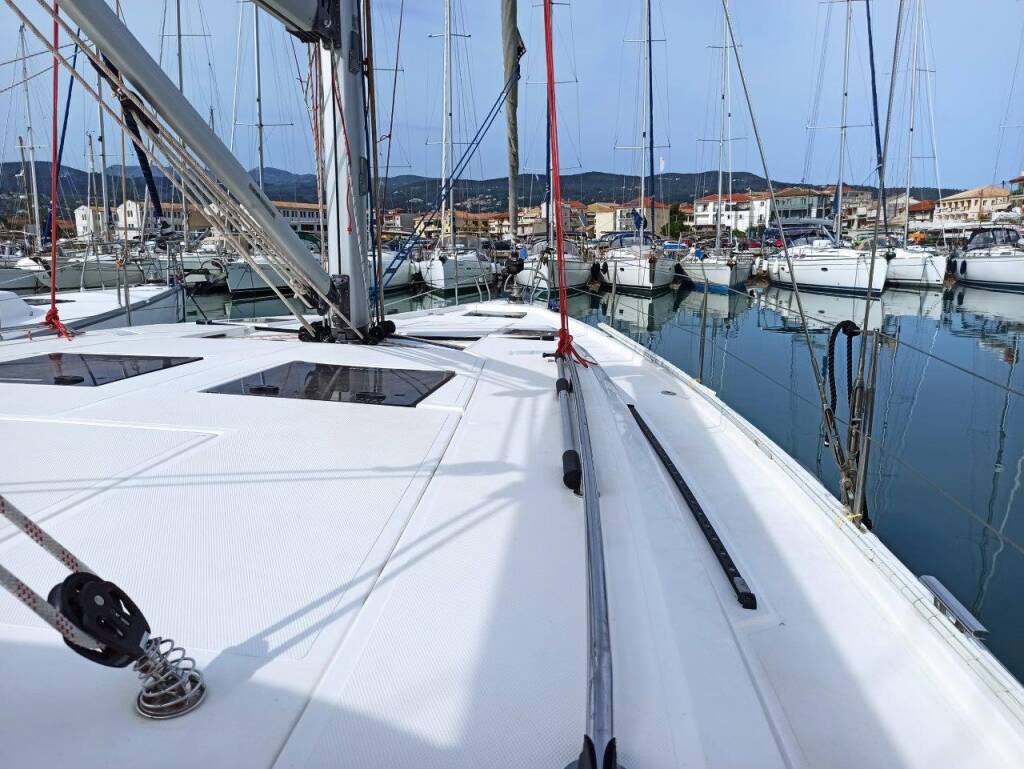 Bavaria C45 Nutmeg