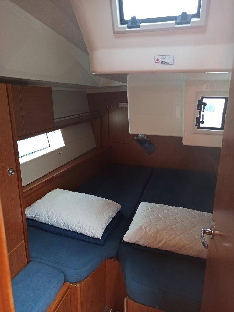 Bavaria C45 Nutmeg