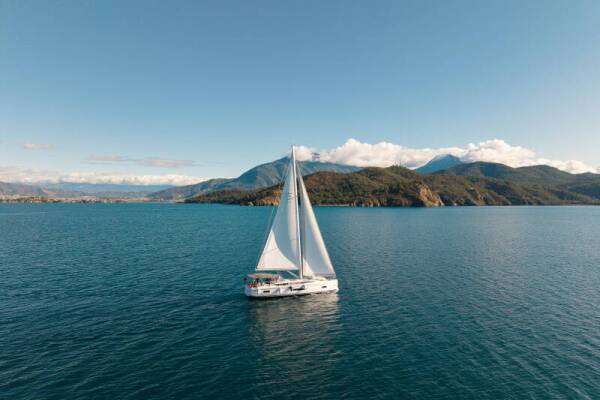 Bavaria C46 • Arke