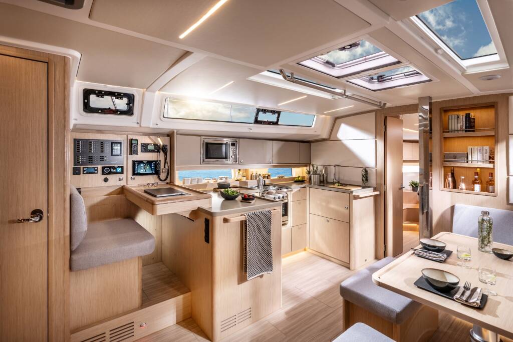 Bavaria C46 KYBELE
