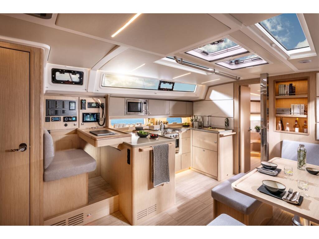 Bavaria C46 KYBELE