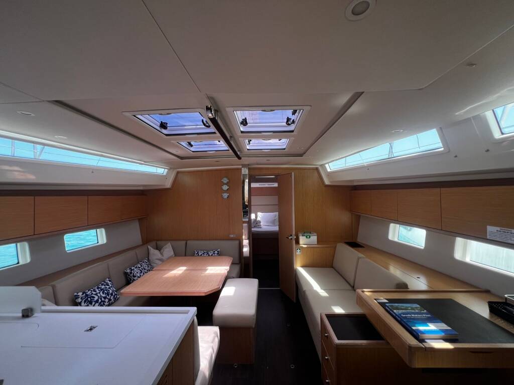 Bavaria C50 Style Hainan
