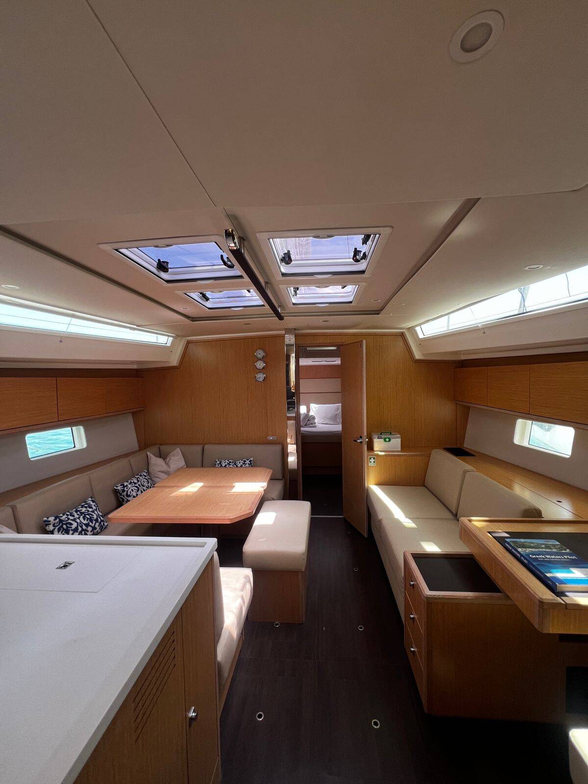 Bavaria C50 Style Hainan