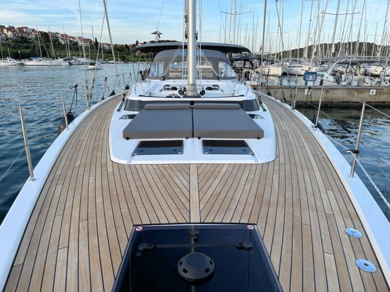 Bavaria C57 Style Mina
