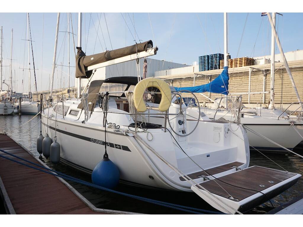 Bavaria Cruiser 33 Starship