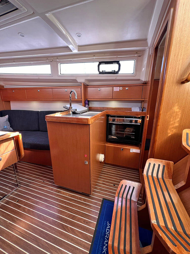 Bavaria Cruiser 33 Pulenat