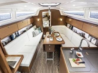 Bavaria Cruiser 34 EIGHTEEN