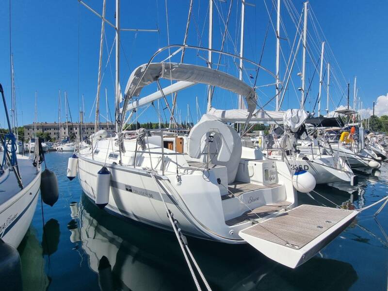 Bavaria Cruiser 36 • Eleven