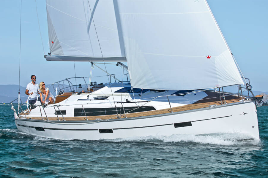 Bavaria Cruiser 37 • HAYDN 