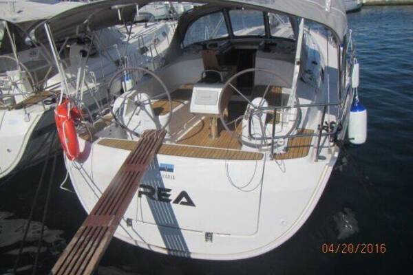 Bavaria Cruiser 37 • Rea