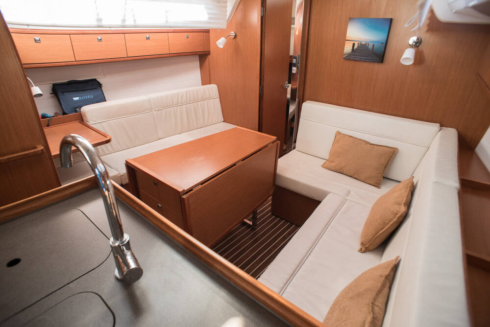Bavaria Cruiser 37 TAKIS II