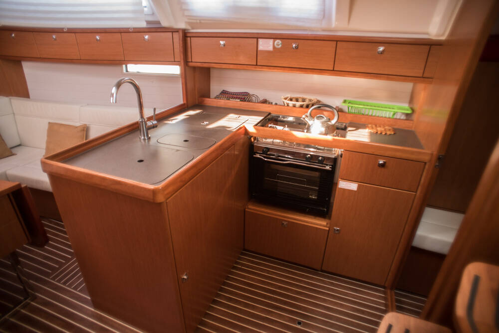 Bavaria Cruiser 37 TAKIS II