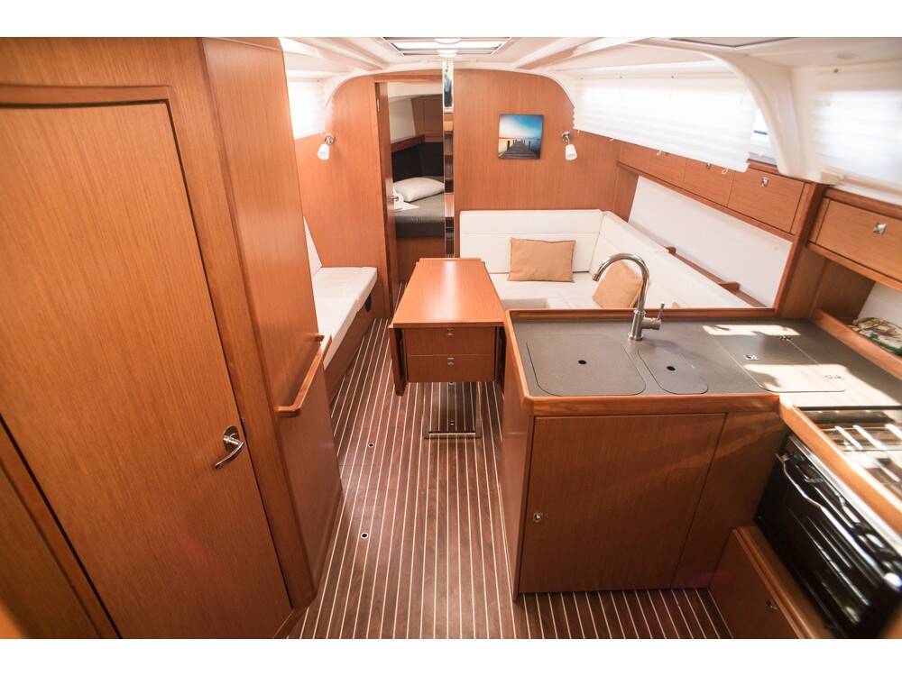 Bavaria Cruiser 37 TAKIS II