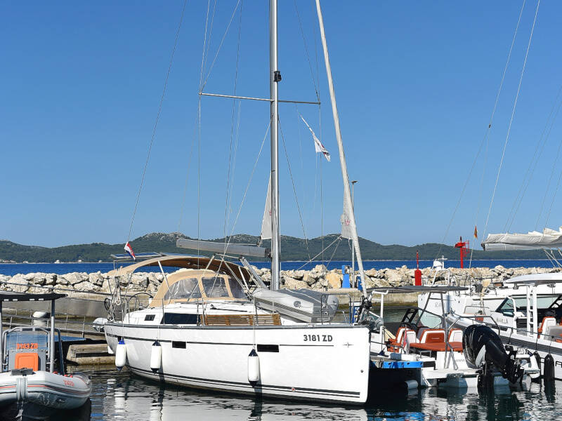 Bavaria Cruiser 37 Lupe