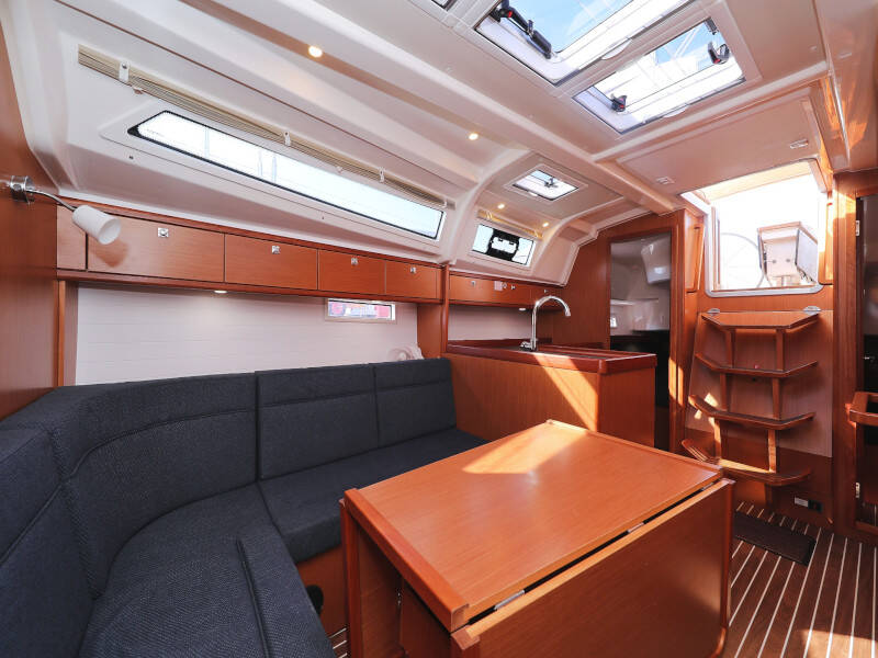 Bavaria Cruiser 37 Lupe
