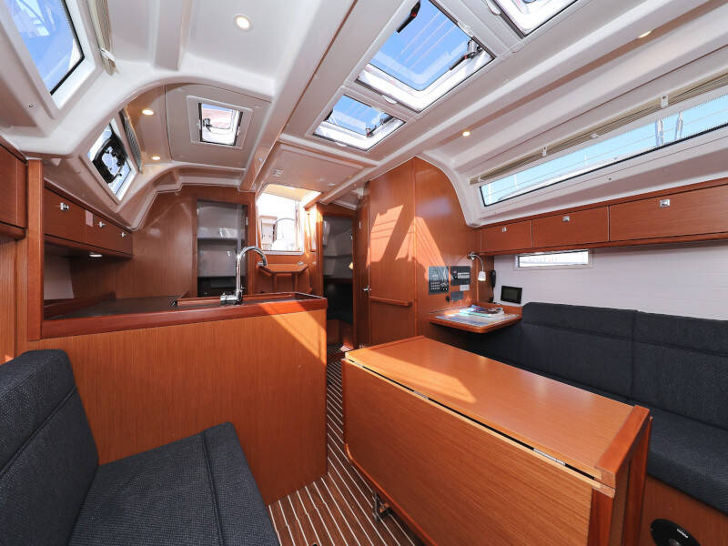 Bavaria Cruiser 37 Lupe