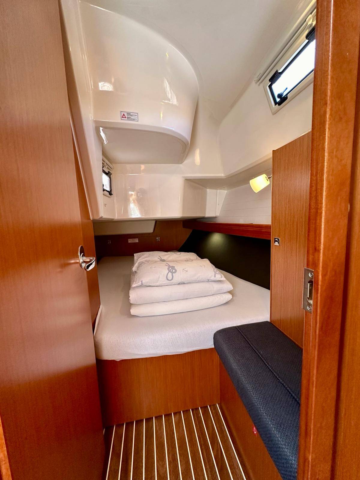 Bavaria Cruiser 37 Lahor