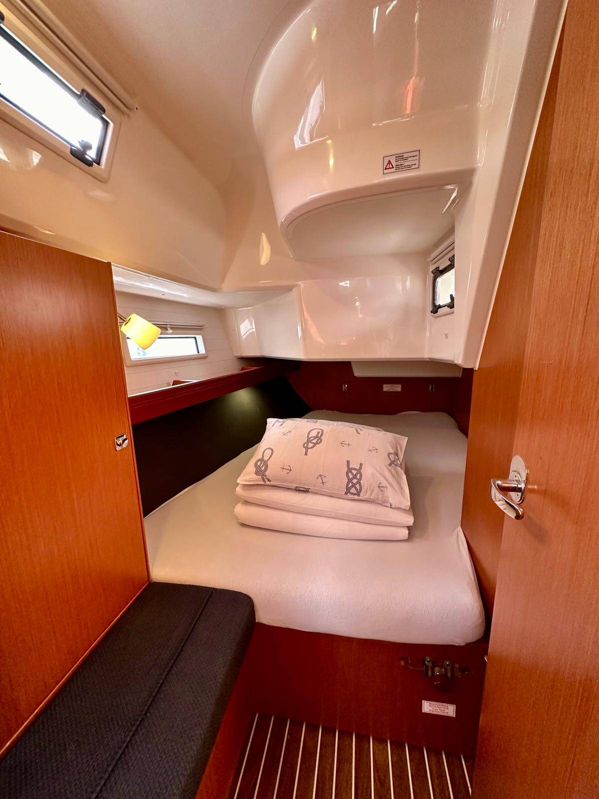 Bavaria Cruiser 37 Lahor