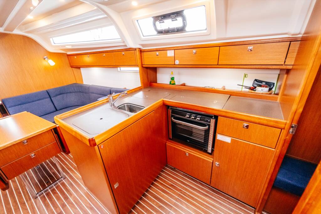 Bavaria Cruiser 37 Flinx
