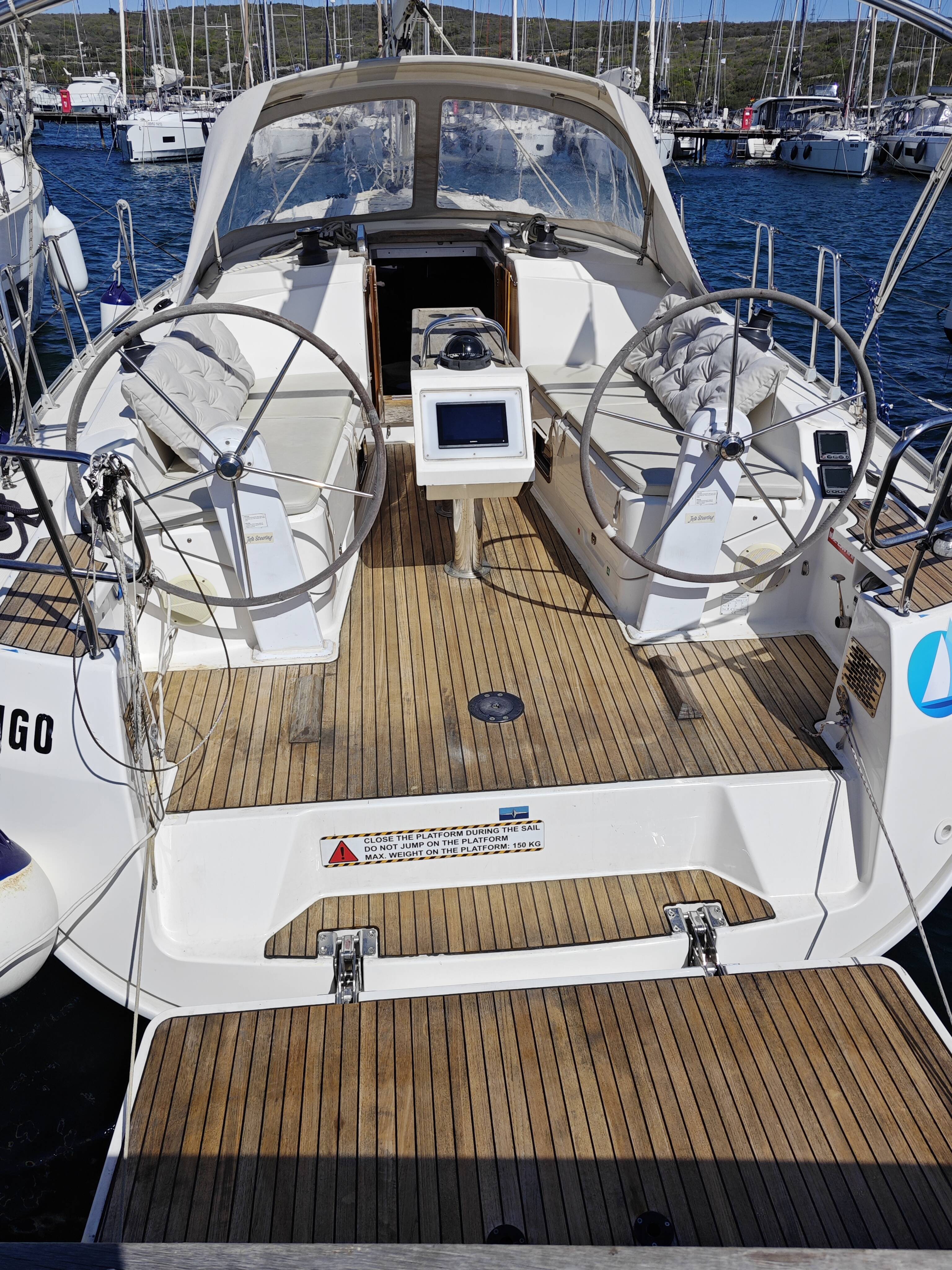Bavaria Cruiser 37 Jugo