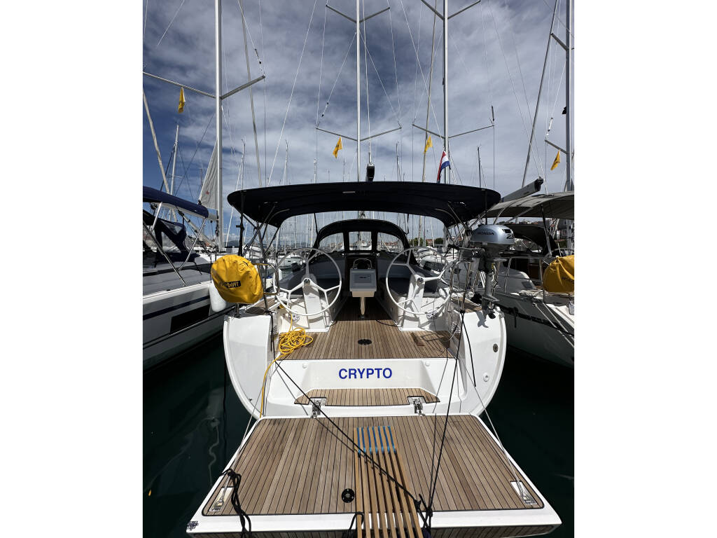 Bavaria Cruiser 37 Crypto