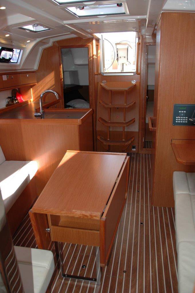 Bavaria Cruiser 37 Venere
