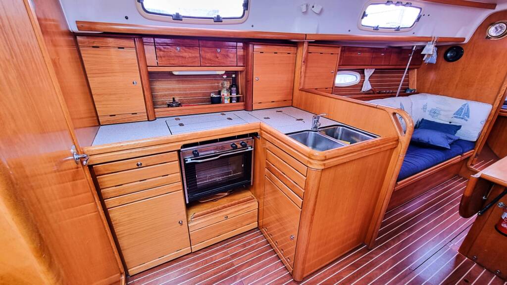 Bavaria Cruiser 37 Hani