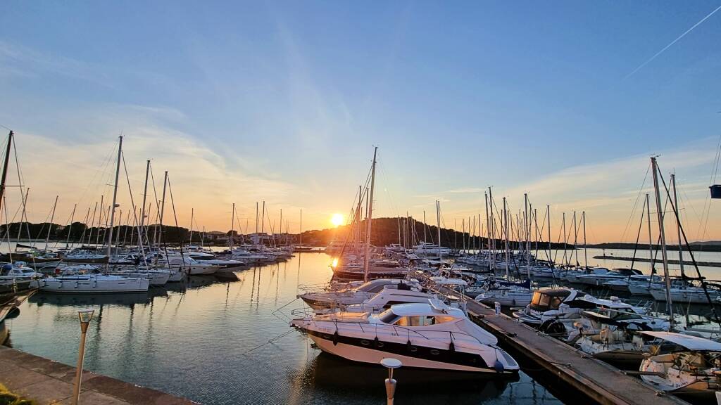 Bavaria Cruiser 37 Hani