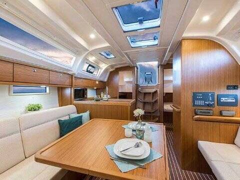 Bavaria Cruiser 37 KIARA